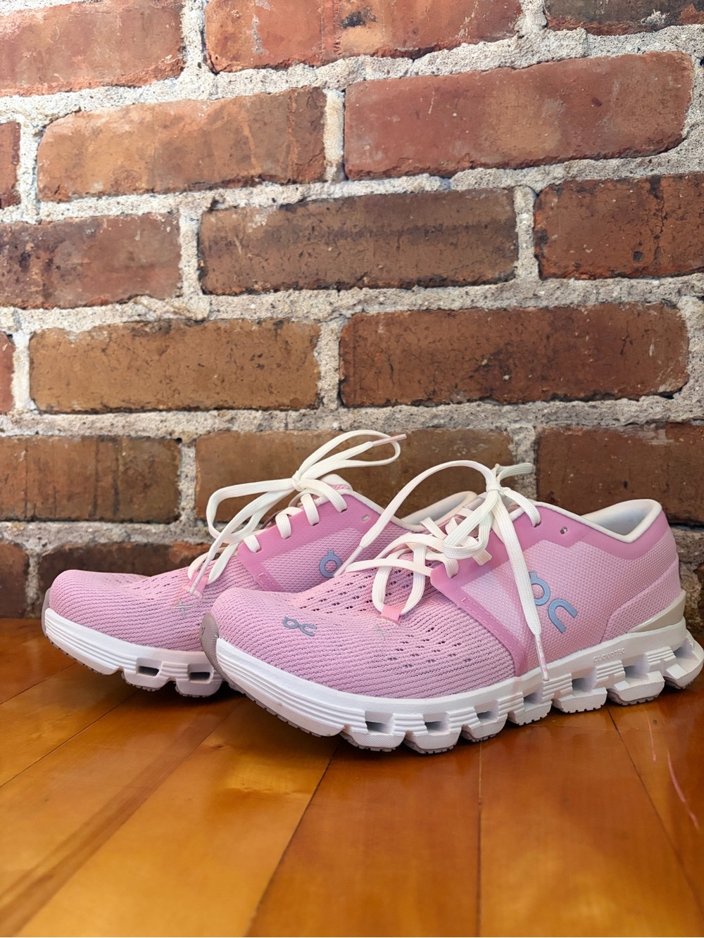 Petal Pink Cloud X 4 sneakers by On Running